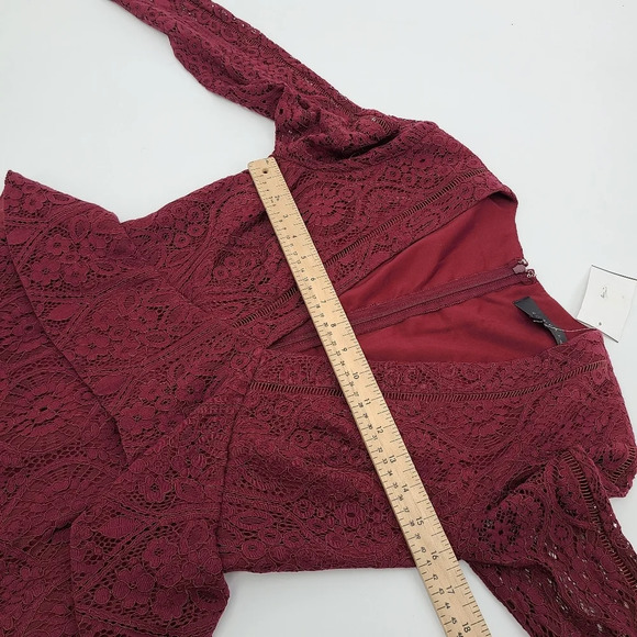 Adelyn Rae Deep Vneck Peplum Lace Long Sleeve Dress - Picture 11 of 14